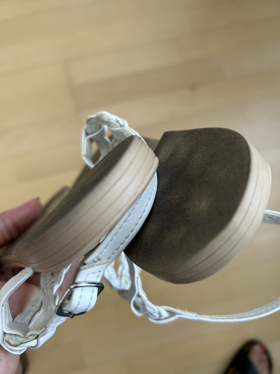 Scarpe da donna: Flip-Flop Sandale weiss Gr. 40 – Usato da Reinach BL venduto da meinstil 3