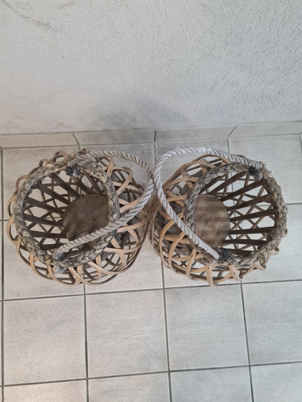 Toutes les décorations: 2 Lanternes déco en bambou tressé – D'occasion à Monthey par 187-zeroo 6