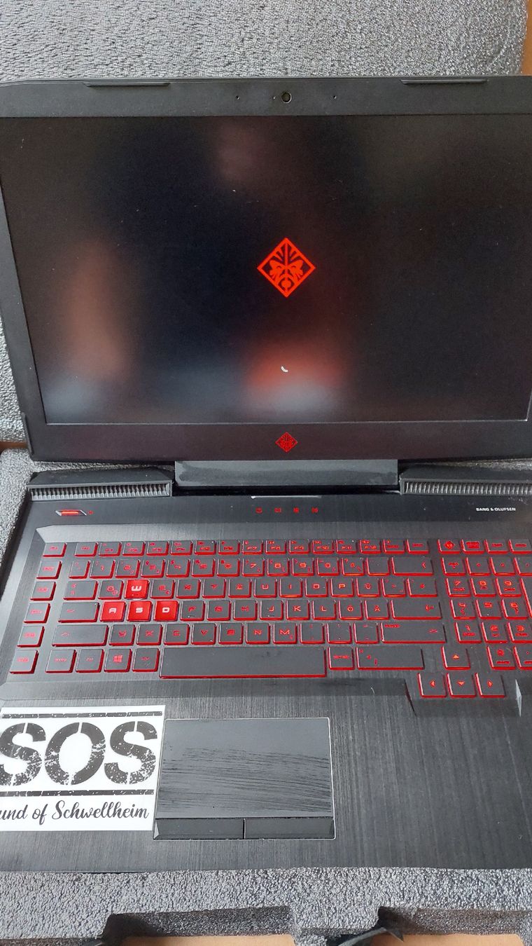 Hewlett Packard Notebooks: HP Omen Gaming Laptop mit Verpackung – Gebraucht aus Basel von Jonny.44