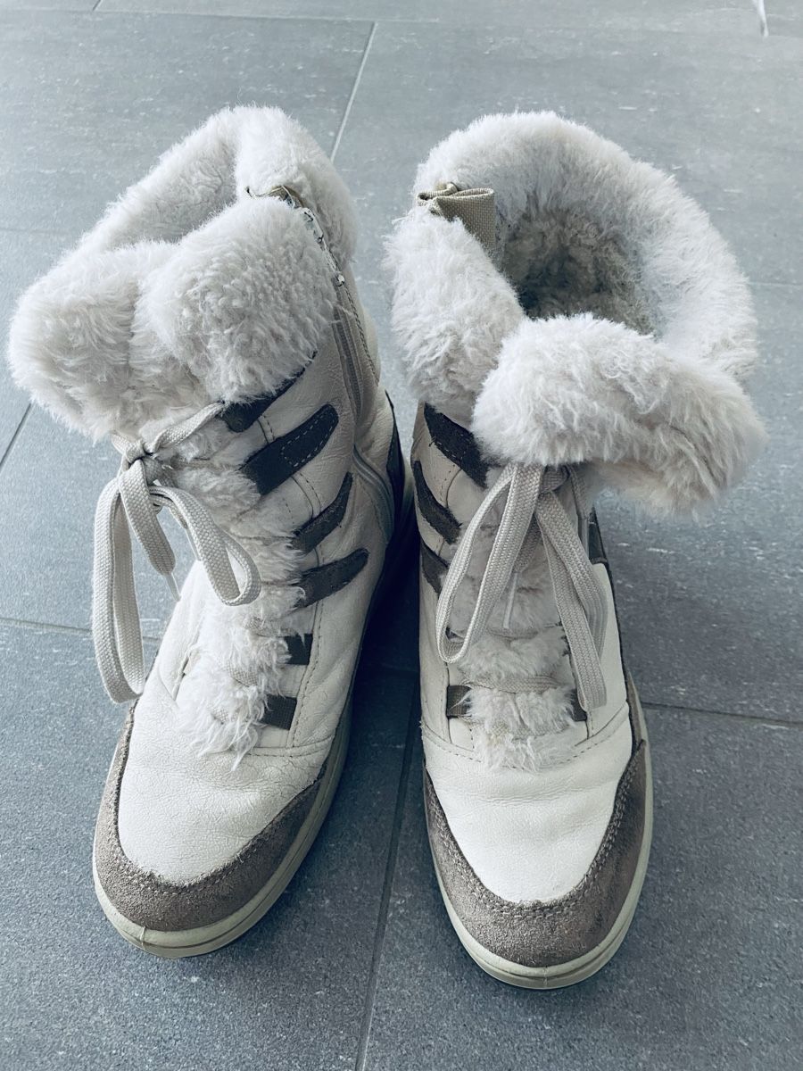 Damenschuhe: SCHNEESCHUHE GRÖSSE 37 – Gebraucht aus Malters von Kuettel1