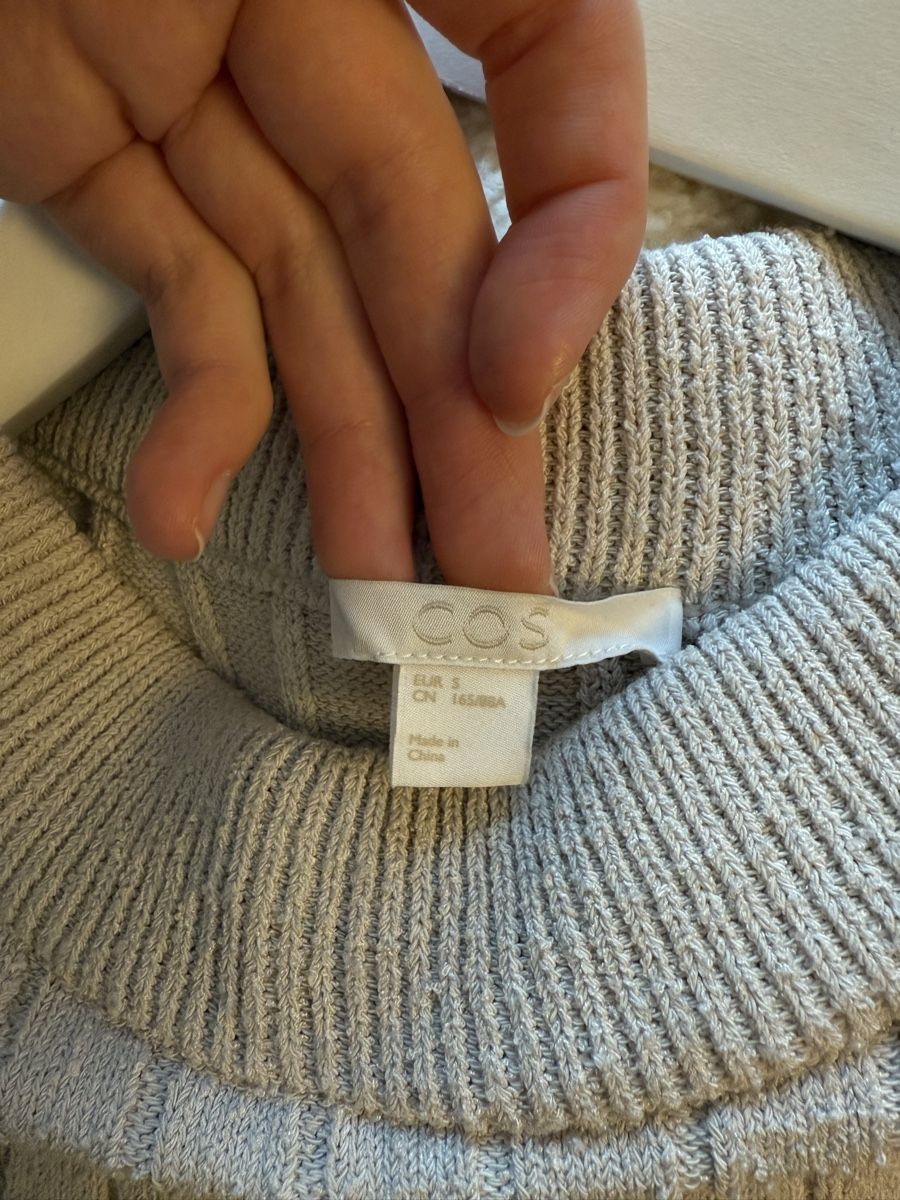 Cos Tops: COS Stricktop – Gebraucht aus Birmensdorf ZH von nin.am 1