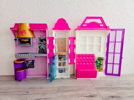 Maison de Barbie pliable (avec 2 poupées Barbie)