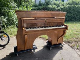 Antikes Hüttenklavier