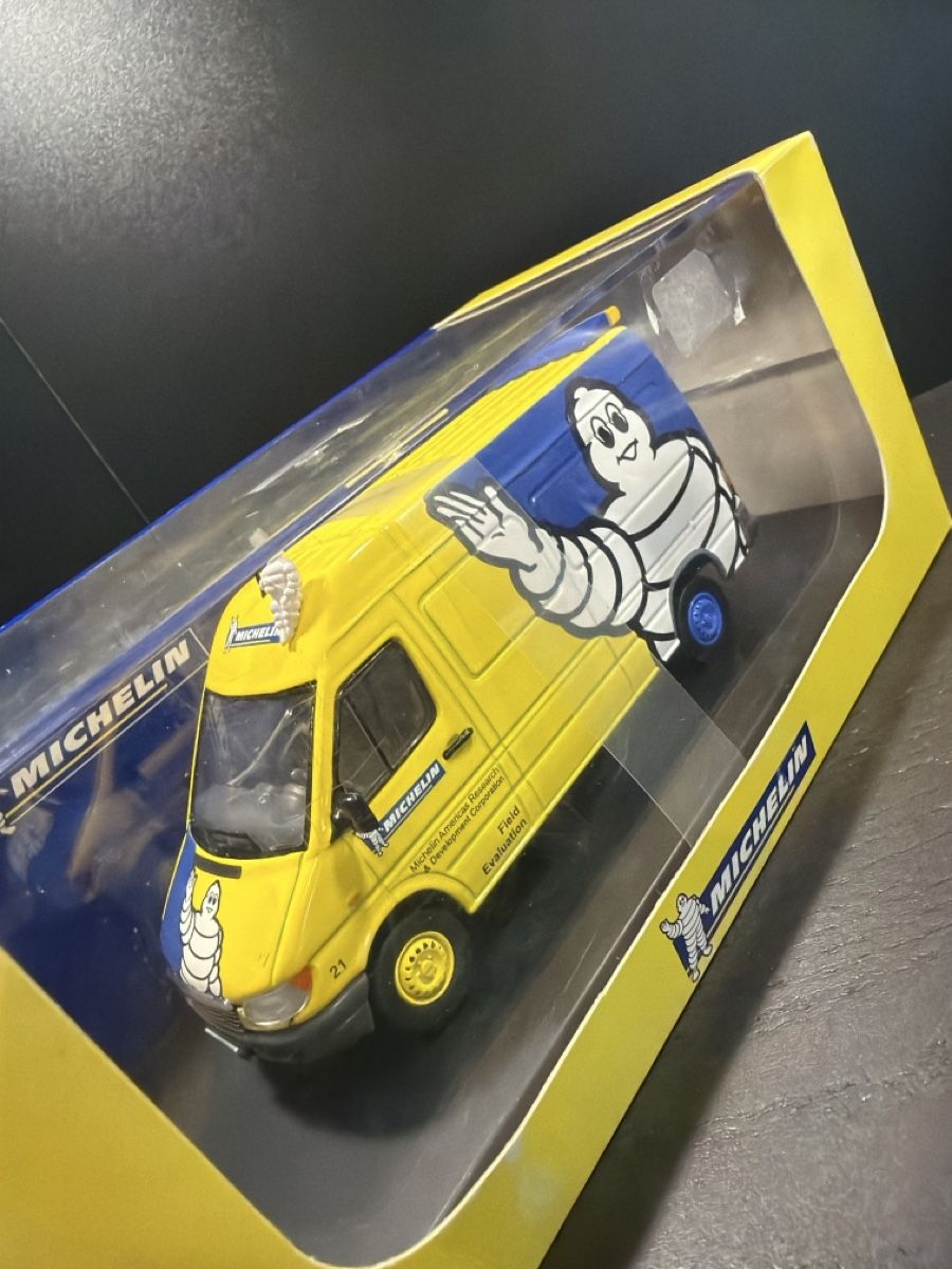 Eligor Modellini d'auto: Freightliner Sprinter Eligor Michelin – Nuovo (secondo la descrizione) da Brunnen venduto da diecastflave 3