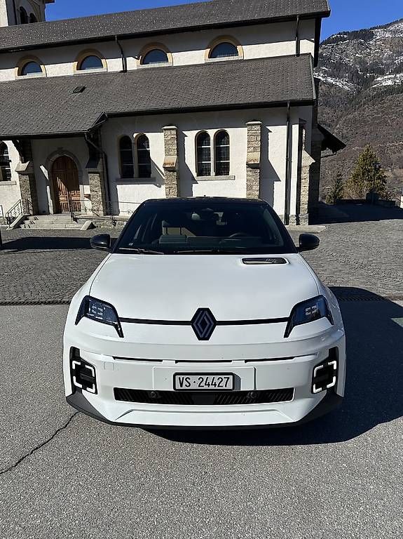 Autos: RENAULT R5 E-Tech Comfort Range 52 kWh Iconic Five – Gebraucht aus Bitsch von seb_6fby