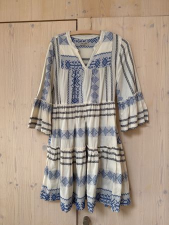 Kleid Karis Cotton bestickt Grösse M neuwertig