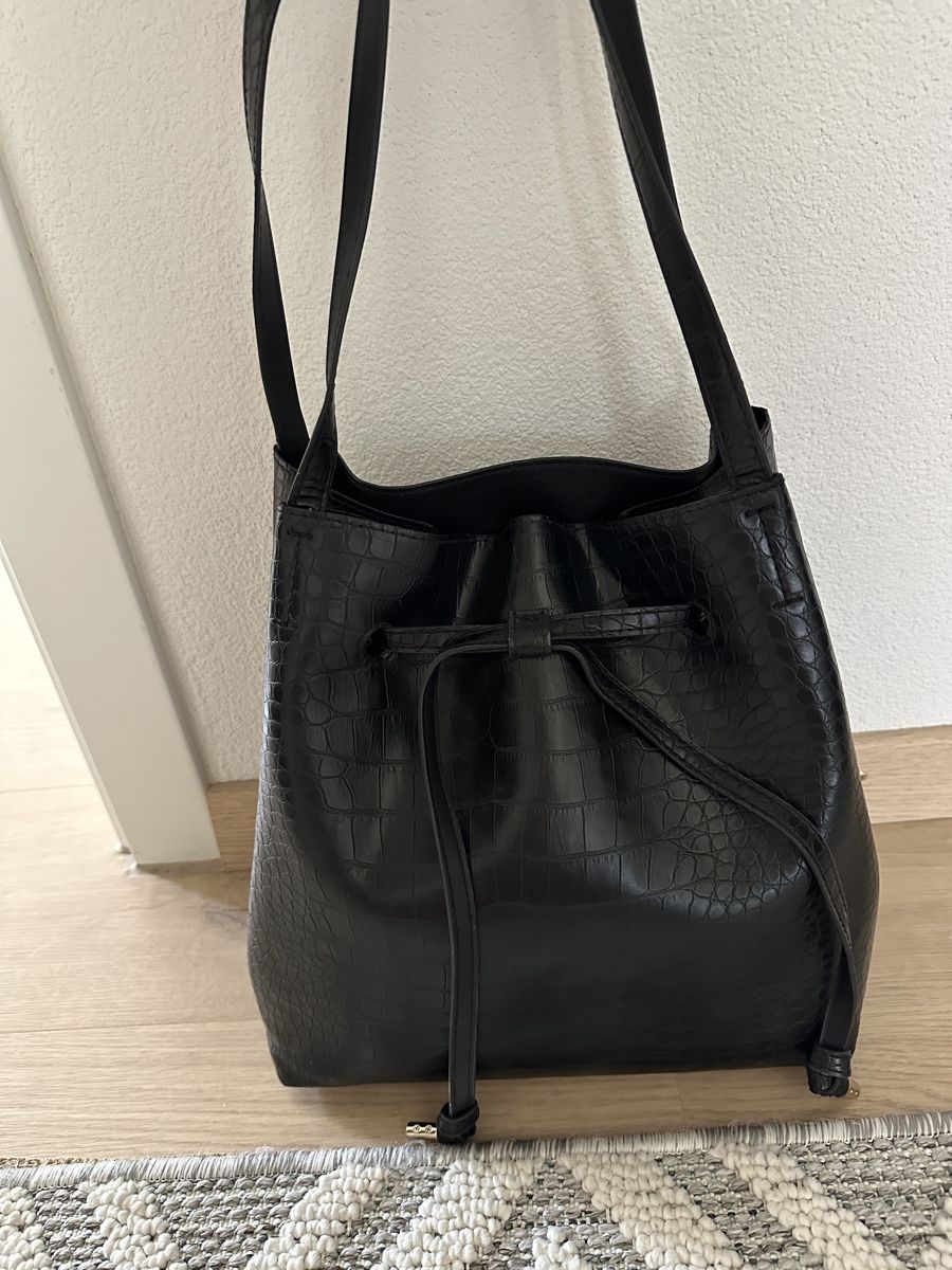H&M Taschen für Damen: Tasche – Gebraucht aus St. Gallen von raphaela_99