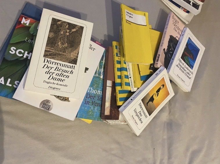 Libri: Diverse Bücher Gymnasium  – Usato da Zürich venduto da yas_267r