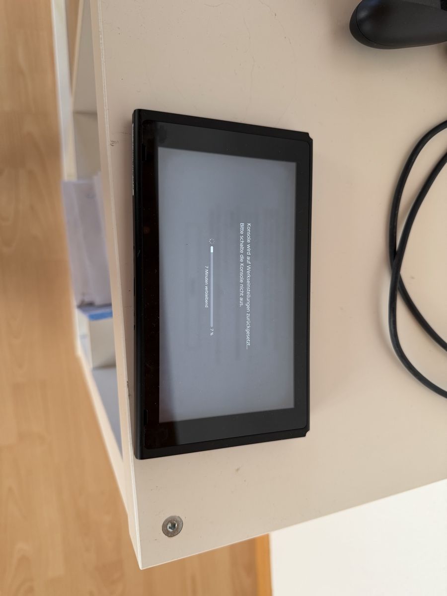 Nintendo Konsolen: Nintendo Switch mit Zubehör – Gebraucht aus Wildberg von todi_22 1