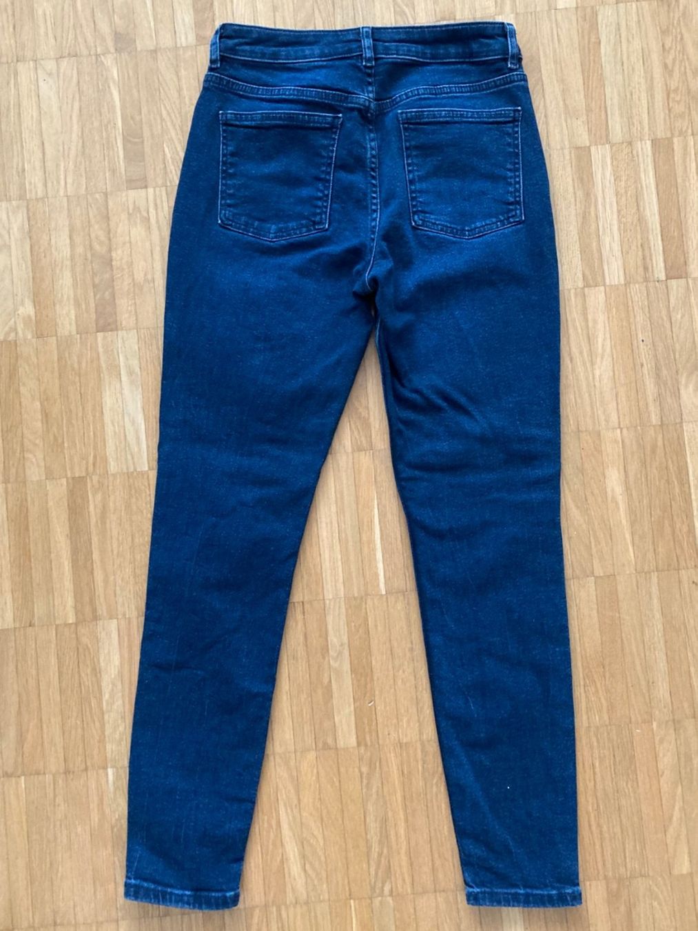 Comma Jeans: Stylische Comma Jeans - Gr. 34 – Nuovo (secondo la descrizione) da Basel venduto da Nofretete39 1