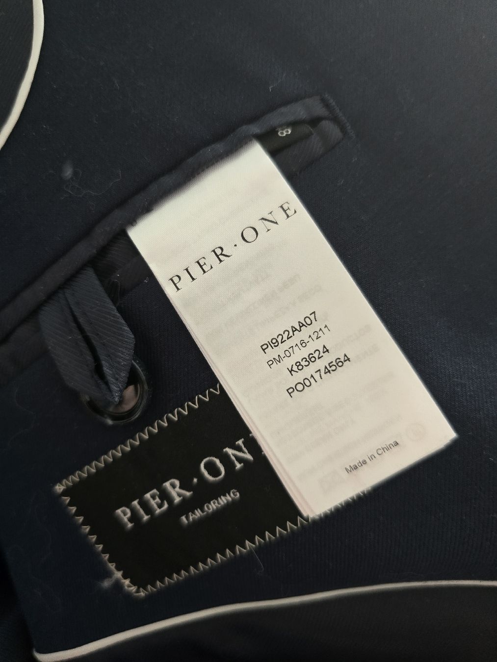 Completi, tute sportive e funzionali: PIER ONE Anzug dunkelblau Grösse 48  – Usato da Unterentfelden venduto da Panda-87 1
