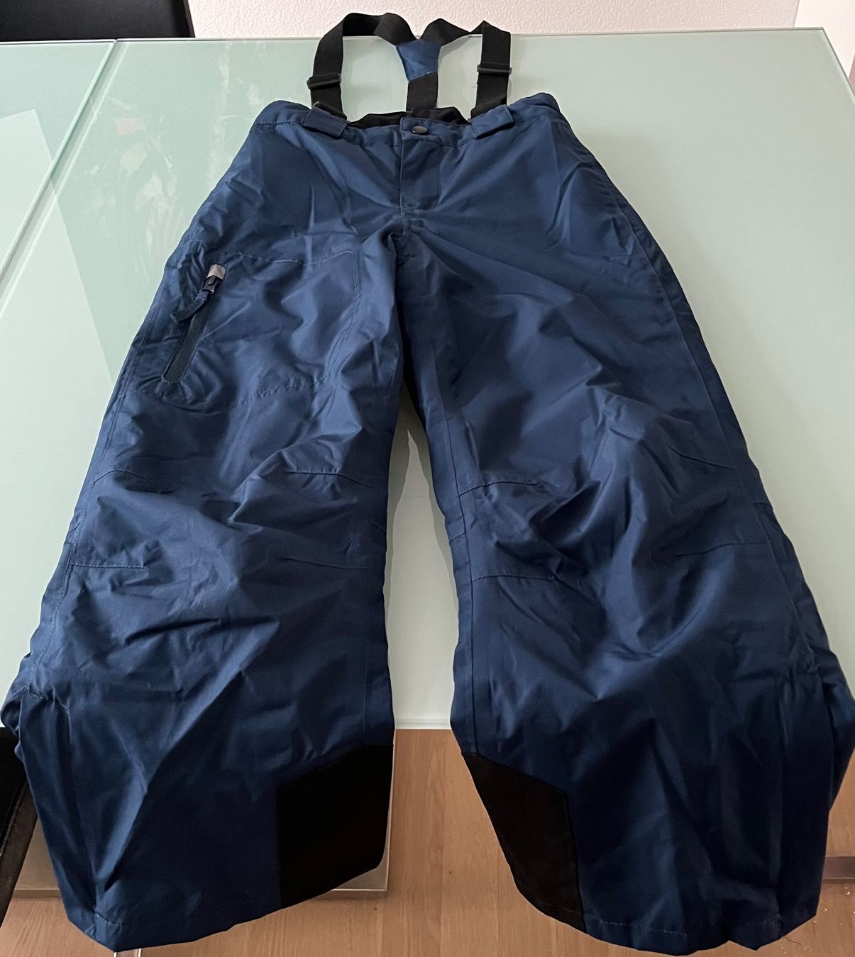 Pantaloni: Skihose dunkelblau Knabe – Usato da Aesch BL venduto da girlisue