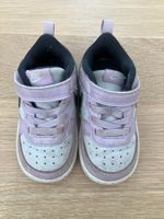 Nike Turnschuhe zum Austragen Gr. 23.5