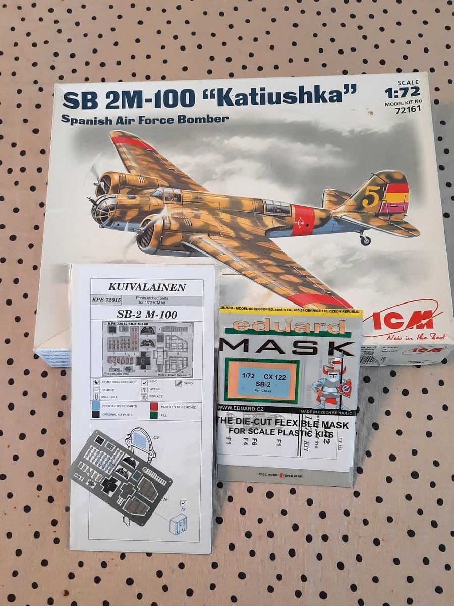 Kit di modellismo & Modellini statici: ICM kit SB 2M-100 Katiushka 1/72 – Usato da Châtel-St-Denis venduto da manzanita71