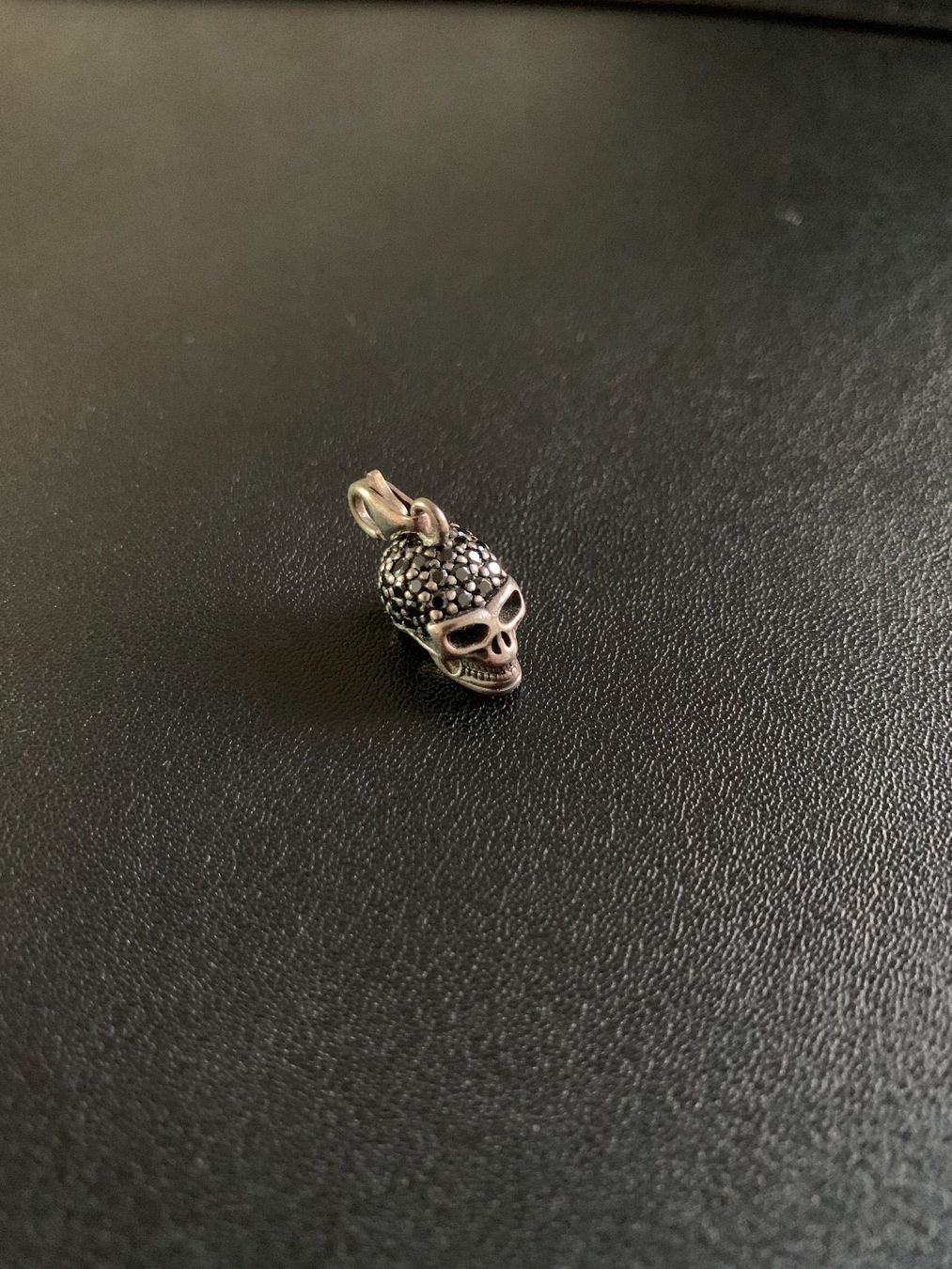 Thomas Sabo Ciondoli: Thomas Sabo Anhänger Totenkopf – Usato da Wallisellen venduto da preloved.fastfashion