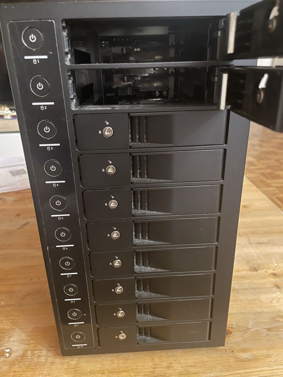 Disques durs: icy box nas sata – D'occasion à Gland par usa_fv9c 3
