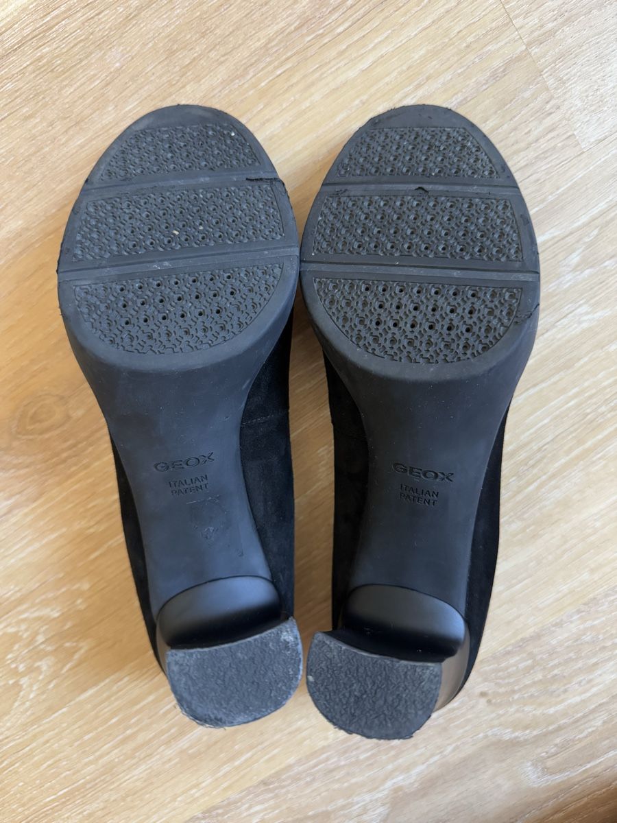 Geox Scarpe da donna: Escarpins cuir noir daim Geox, p.40 – Usato da Tavannes venduto da Thriftshop 4