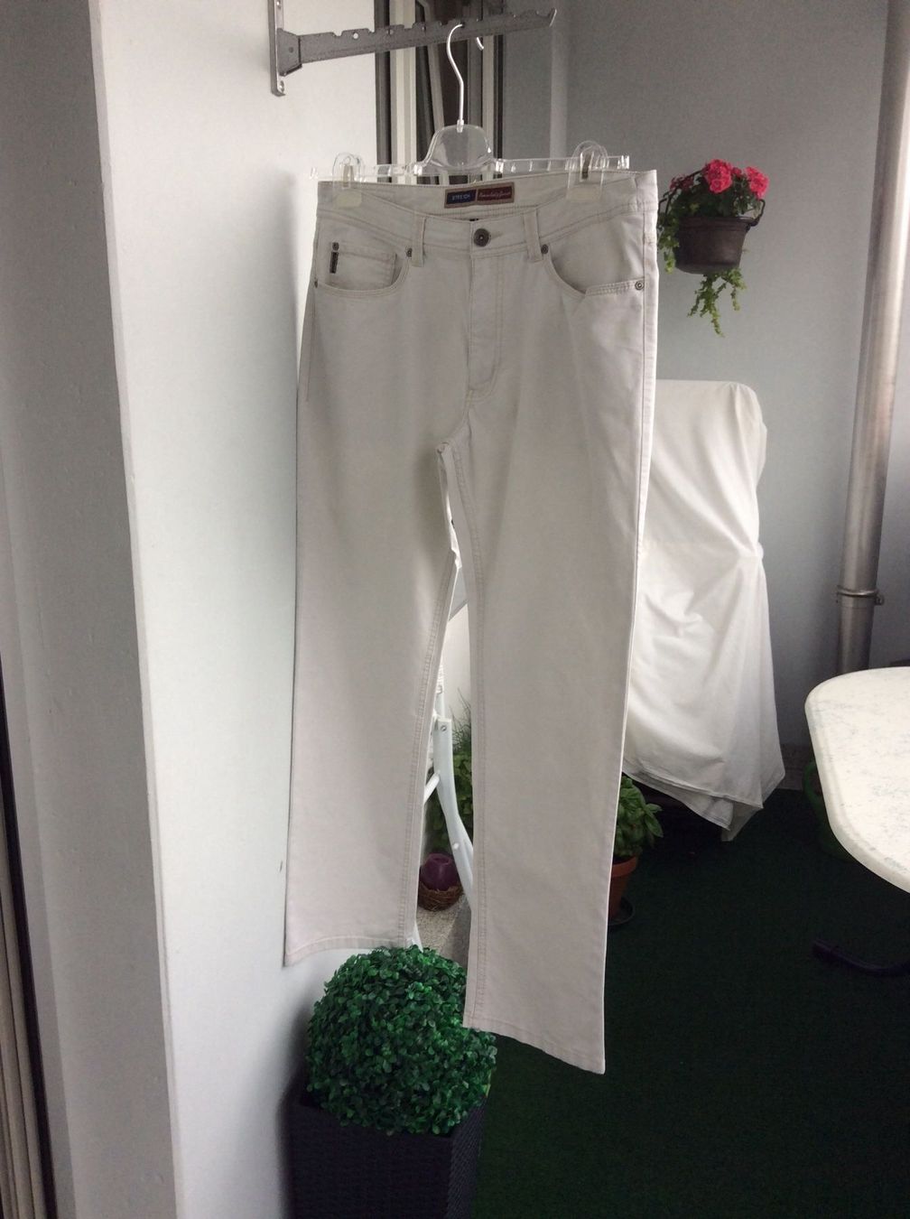 Jeans: Herrenjean, hellbeige, Bundweite 90cm – Usato da Lausanne venduto da Ulpet