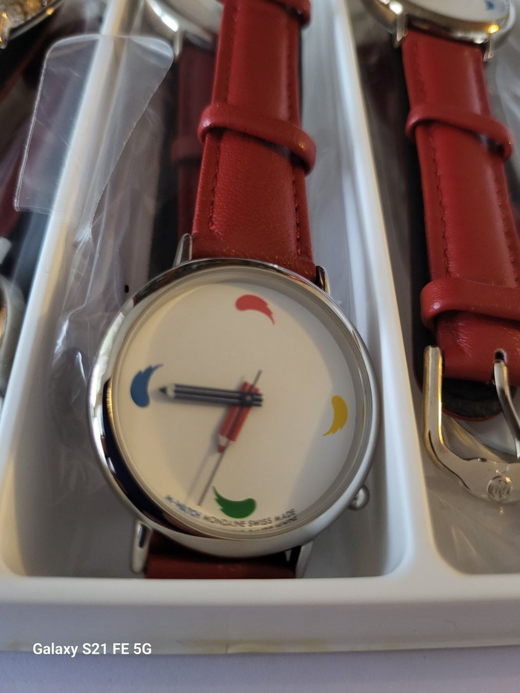 Mondaine Uhren: 10 X Neu Mondaine Uhren – Neu und originalverpackt aus Riehen von tamola67