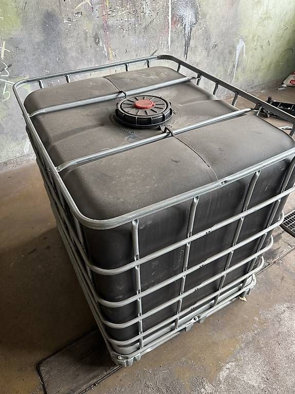 Contenitori edile: Wasser Container  – Usato da Frauenfeld venduto da KelvinG