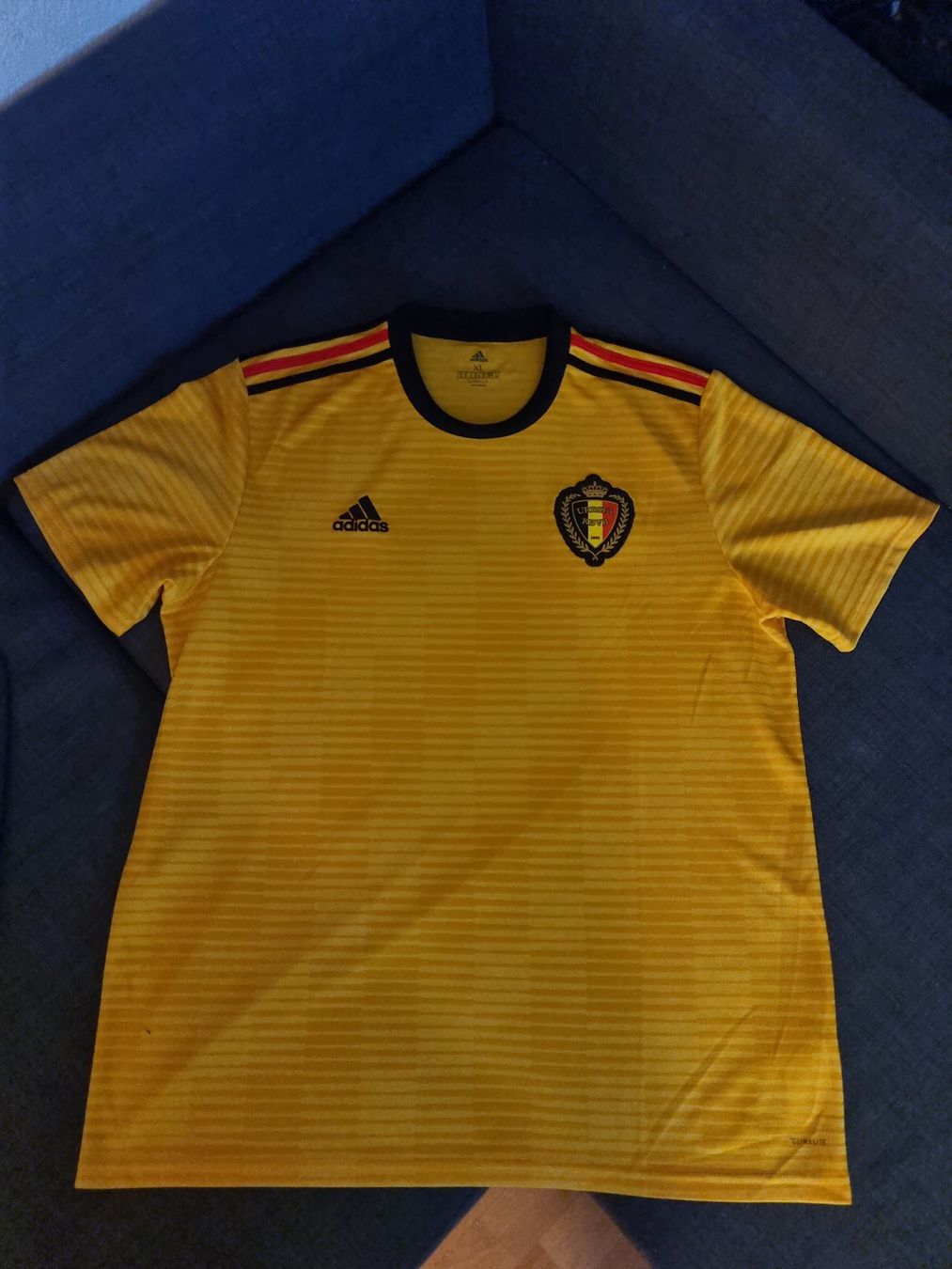 Adidas Canottiere & Pantaloni: BELGIEN AWAY Trikot 2018 – Usato da Hägendorf venduto da vog_shl7