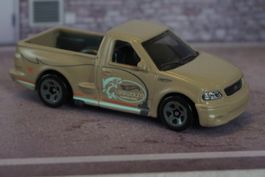 HotWheels Ford F-150 SVT Pick-up COOL !!!!!!!!!!!!!!!