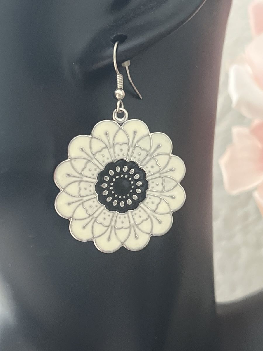 Orecchini pendenti & Orecchini a lobo: Elegante Ohrringe schwarz/weiss – Nuovo (secondo la descrizione) da Seon venduto da Sunny-Schmuck78 1
