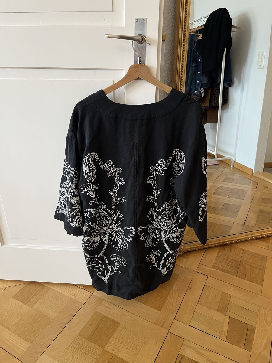 Kimono: Kimono Kleid H&M – Usato da Solothurn venduto da digimon_racingteam 2