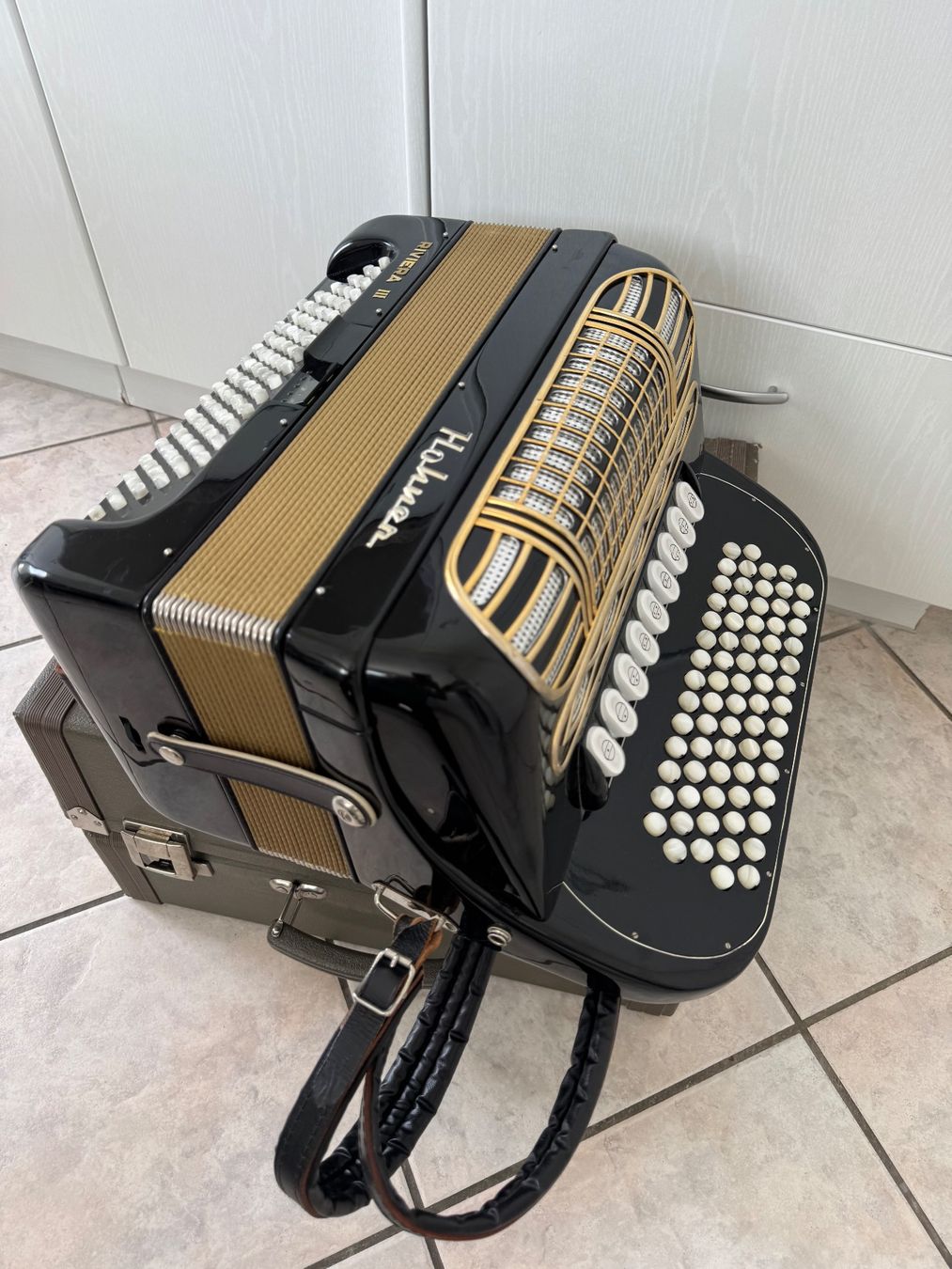 Strumenti musicali: Hohner Riviera III Akkordeon – Usato da Frauenfeld venduto da guli11 7
