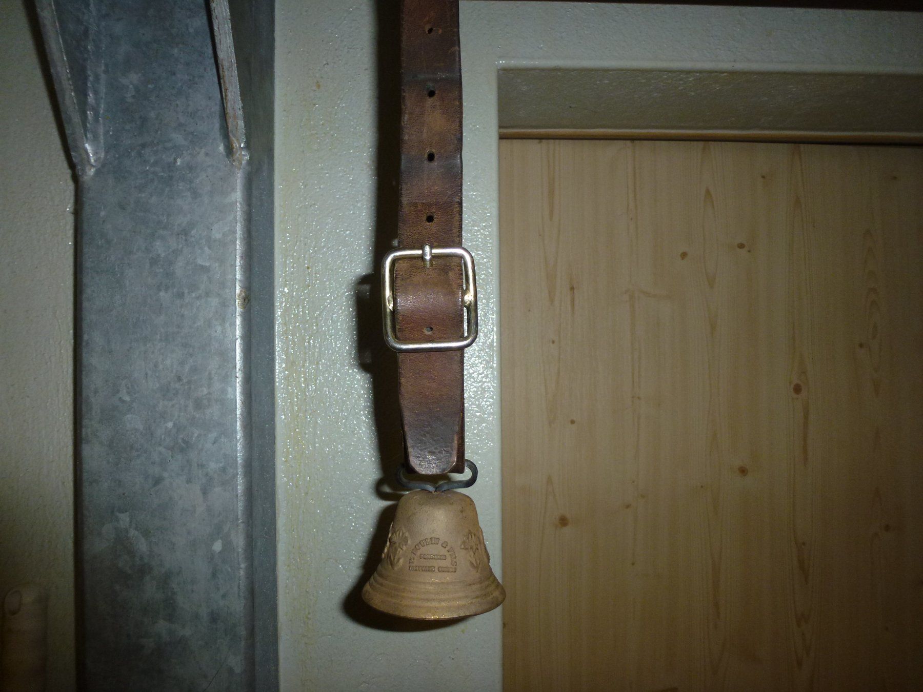 Glocken & Treicheln: Glocke ROULIN – Gebraucht aus Bürglen UR von daisyxy5 1
