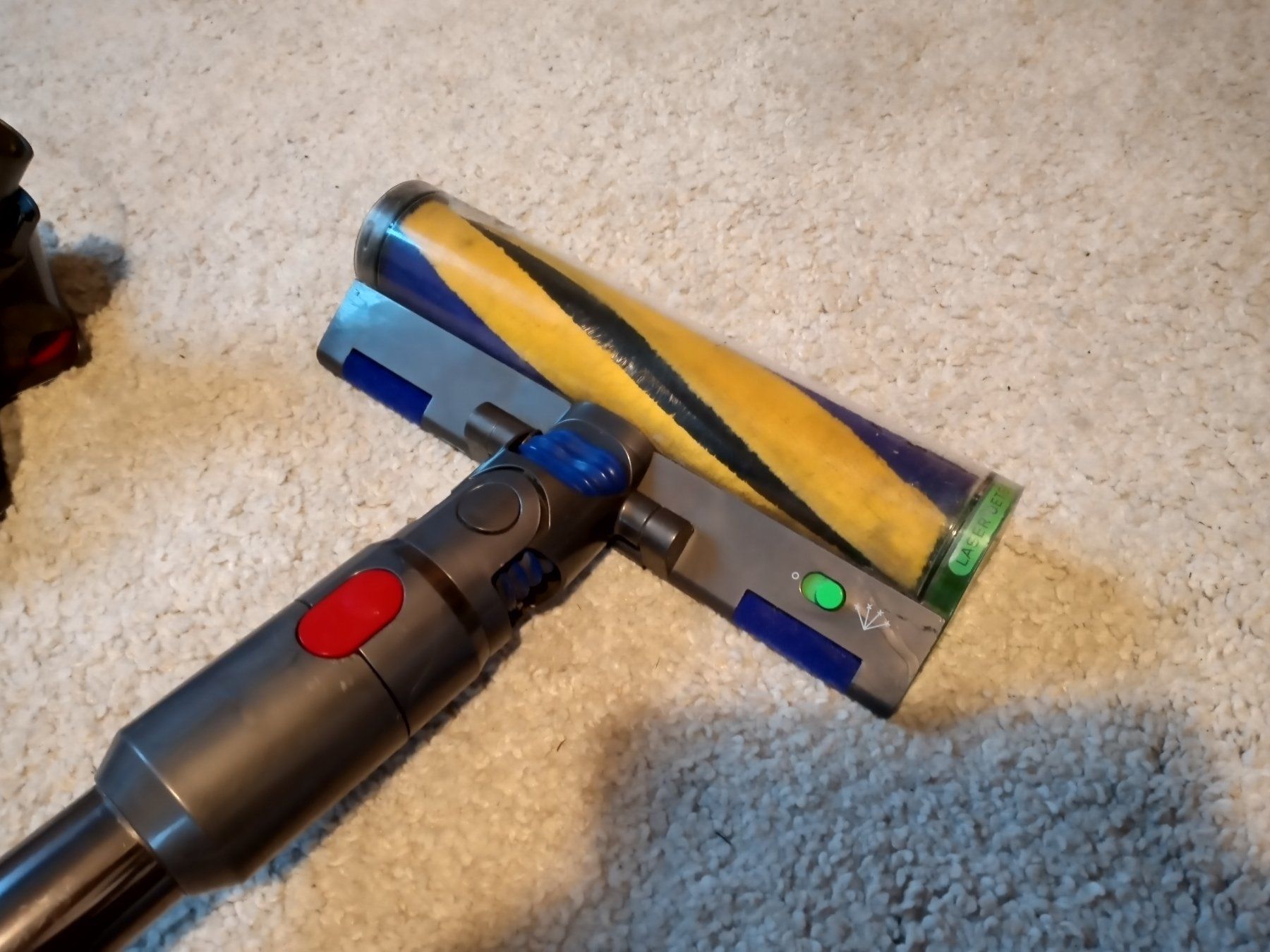 Dyson Aspirateurs & Accessoires: Handstaubsauger Dyson V15 – Défectueux à Prez-vers-Siviriez par Monija70 4