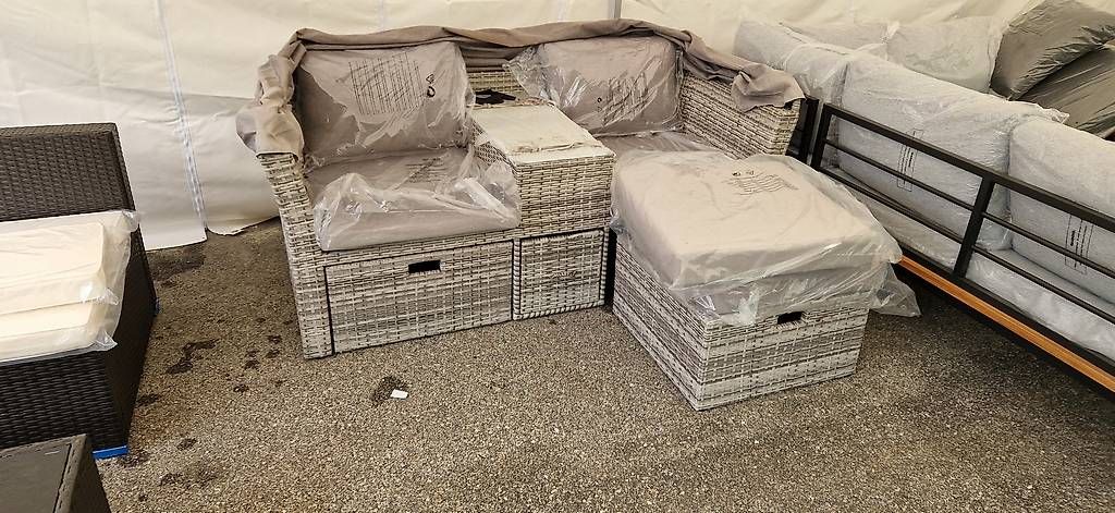 Sofas: Gartenlounge Ausstellungs Modell – Neu und originalverpackt aus Lützelflüh-Goldb von Rampenverkauf_72_ 3
