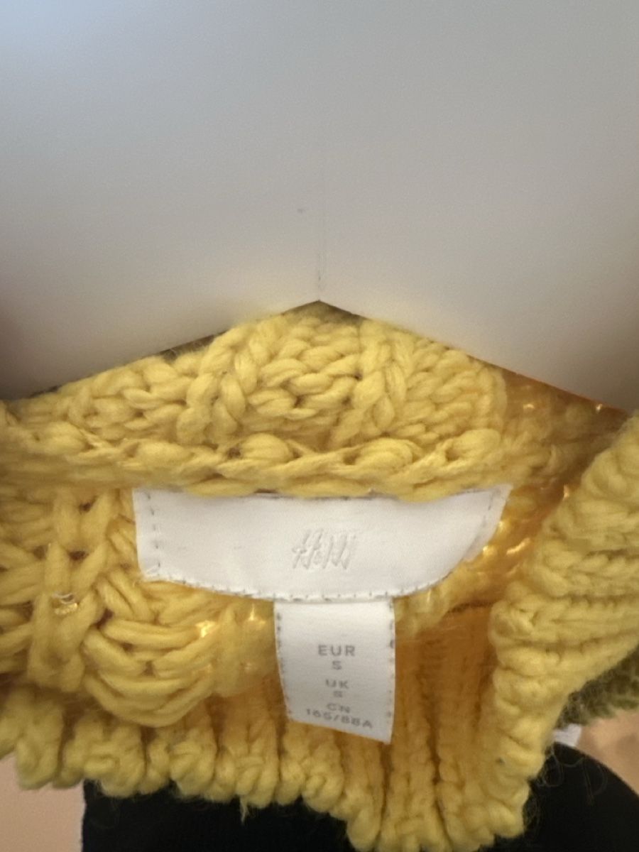 H&M Maglioni & Felpe: H&M Strickpullover, Grösse S, Senfgelb, Top Zustand! – Nuovo (secondo la descrizione) da Luzern venduto da val_z5jn 2