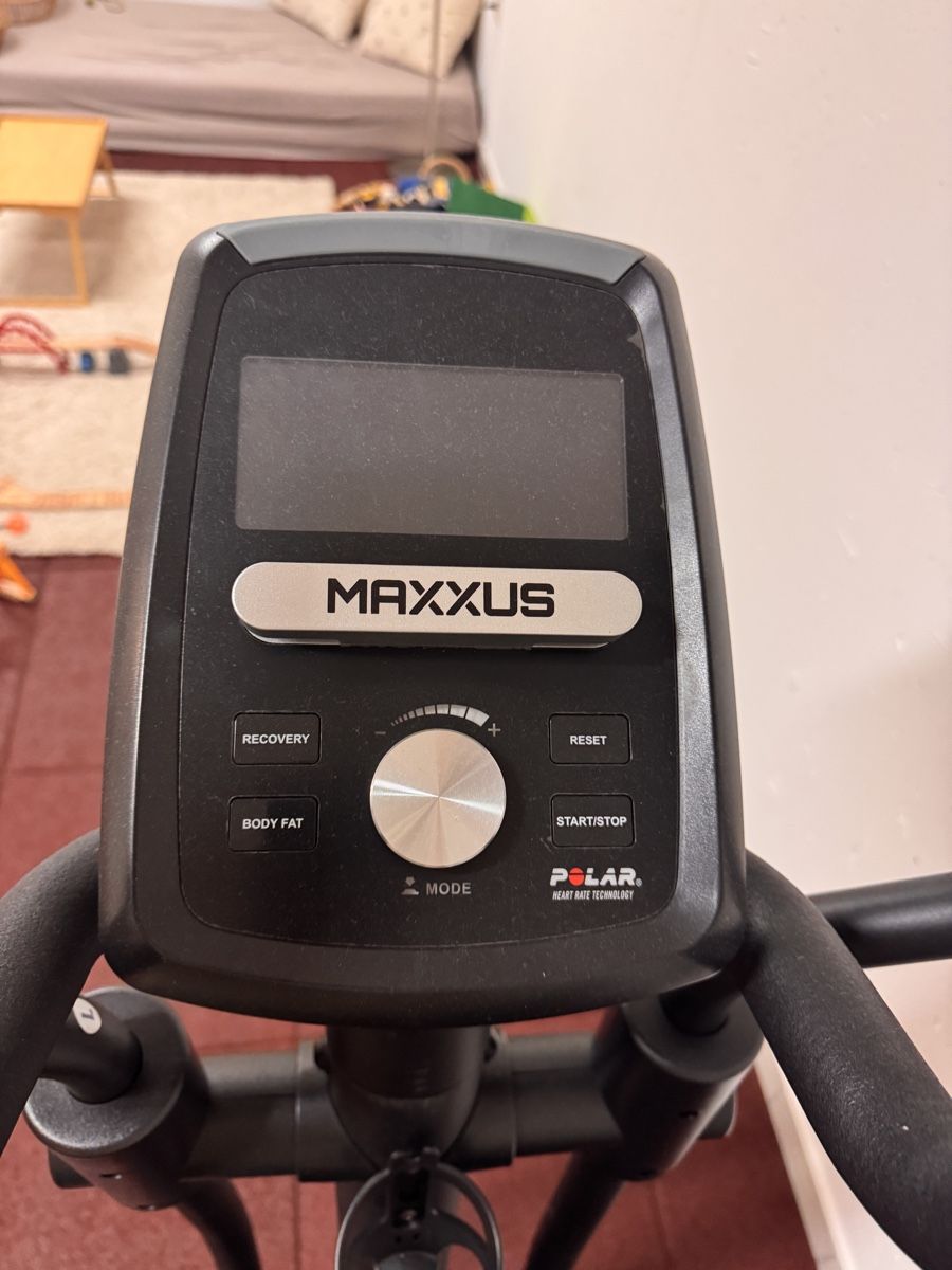Maxxus Hometrainer: Crosstrainer Maxxus CX 3.0 , wie NEU – Nuovo (secondo la descrizione) da Triesen venduto da YannickO01 2