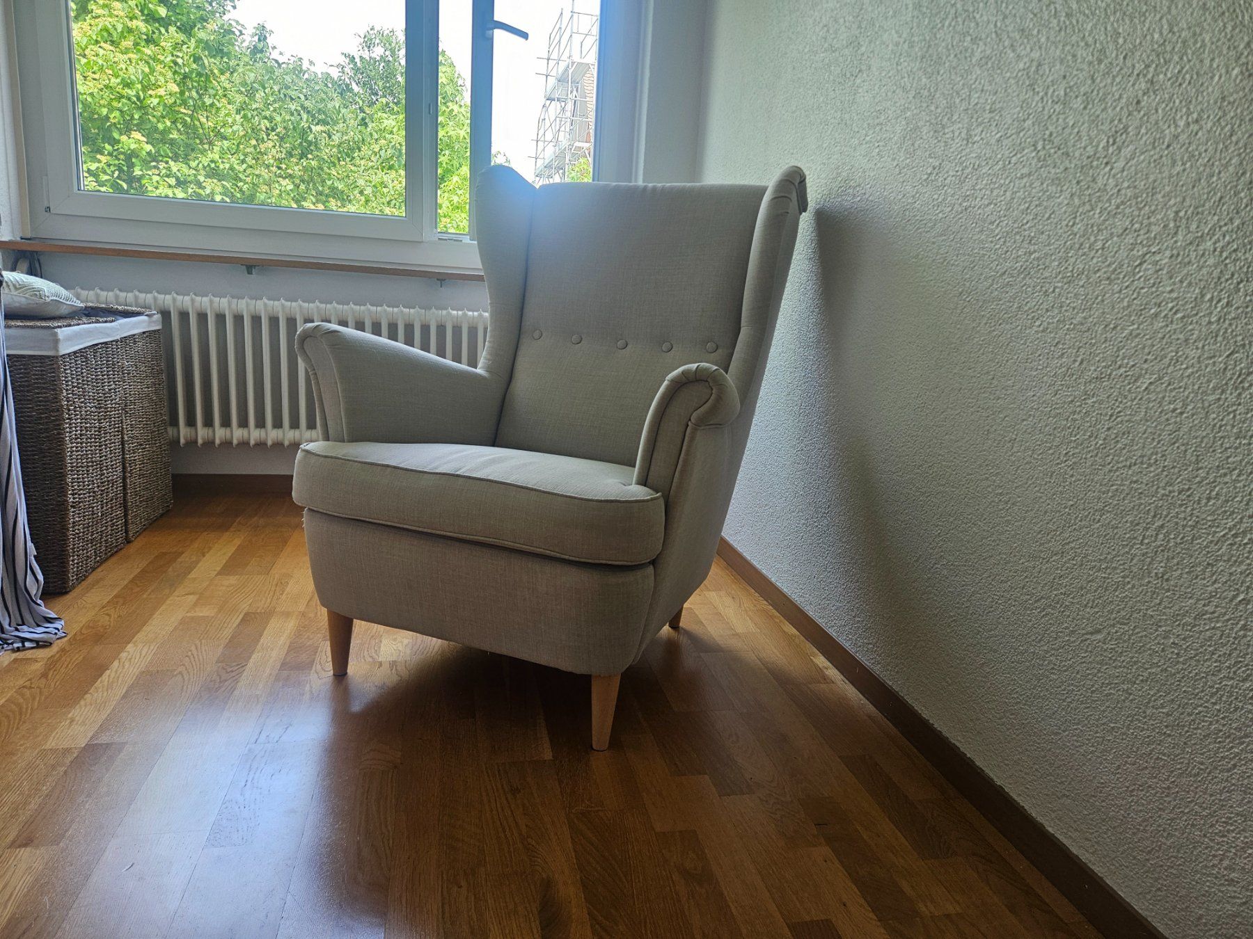 Ikea Poltrone: IKEA STRANDMON Ohrensessel Hellgrau – Usato da Kilchberg ZH venduto da Richard_