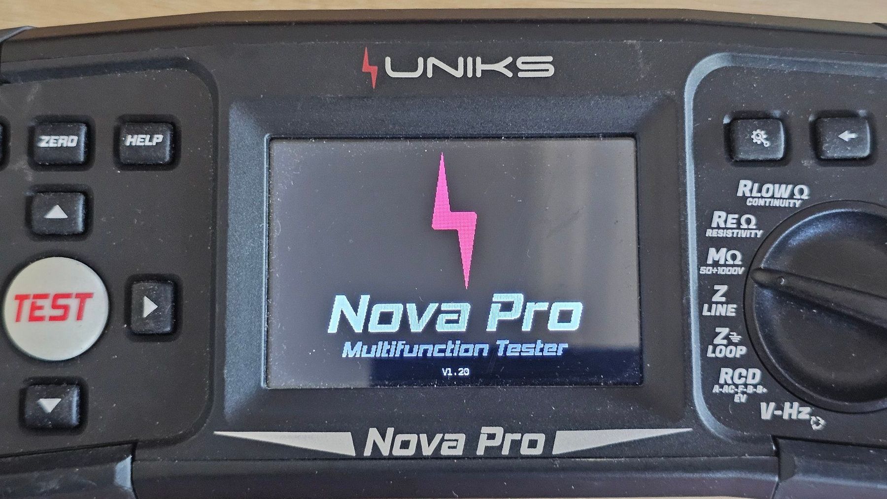 Mesurer: Uniks Nova Pro Multifunktionstester  Installationstester NIV – D'occasion à Boniswil par LakeSide_Boniswil 1