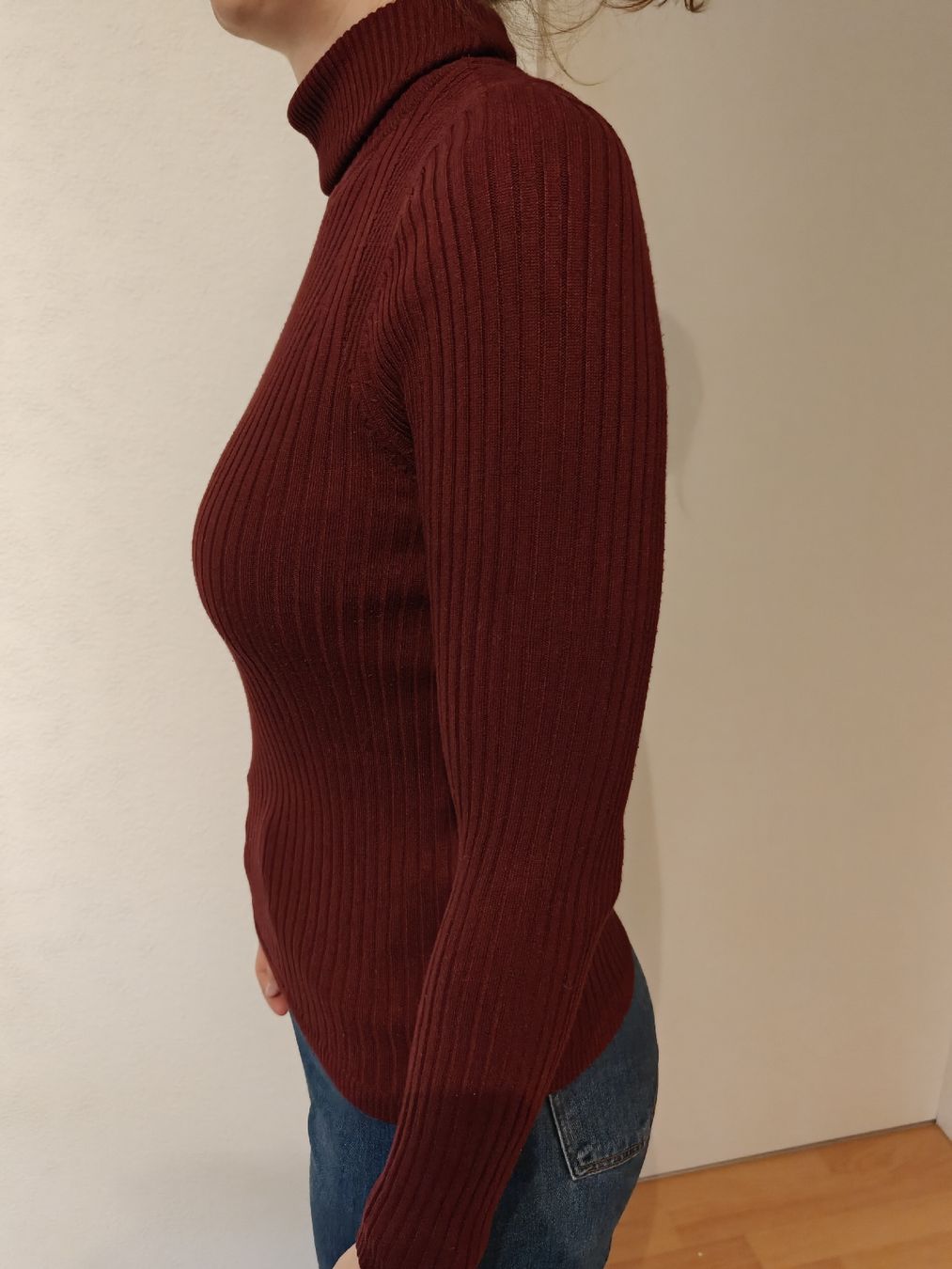 Tops: Damen Rollkragenpullover gerippt bordeaux Gr. M – Gebraucht aus Olten von Edelw1ss 1