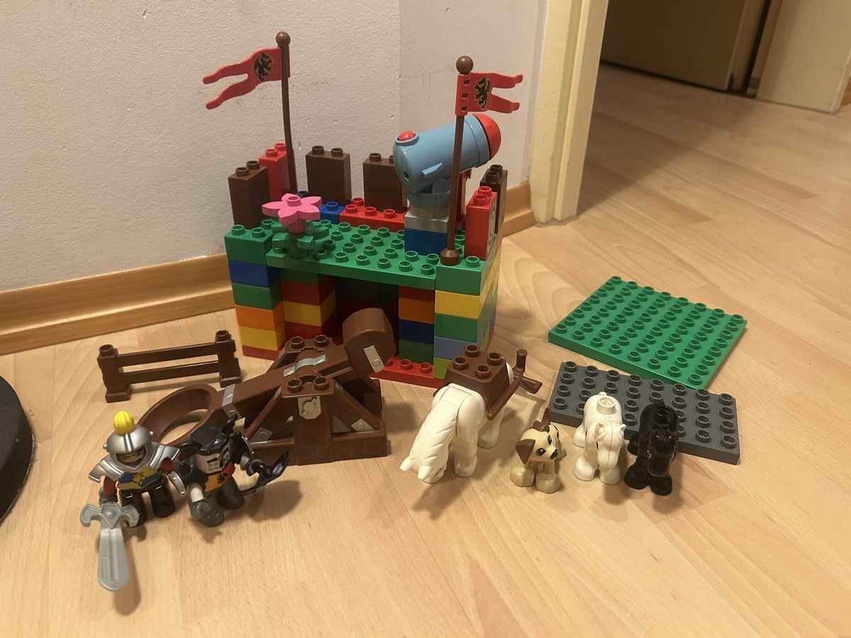 Lego Giocattoli: DIY Duplo Burg 🏰 – Usato da Rheinau venduto da samcale 2