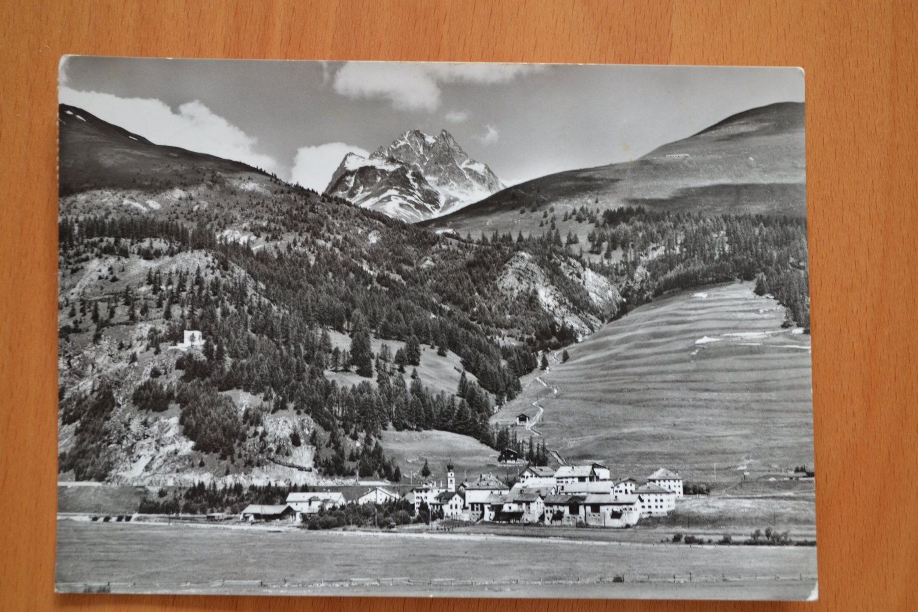 Cartoline postali: AK Madulain mit Piz Kesch GR – Usato da Beinwil am See venduto da kajak55
