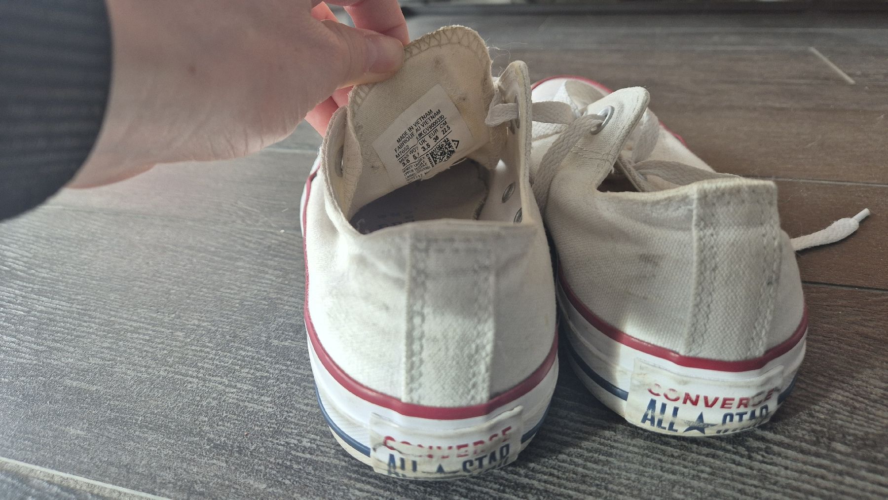 Converse Scarpe da uomo: Classic White Converse All Star Shoes, Size 36 – Usato da Wallisellen venduto da Camcha 4