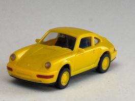 Porsche Carrera 4 Coupe  gelb
