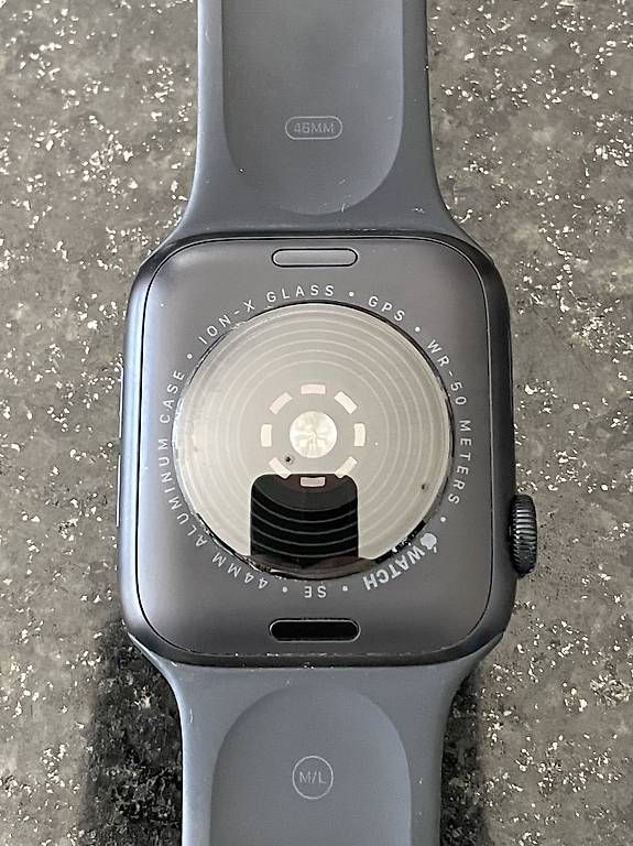 Apple Smartwatch: Apple Watch SE 44mm GPS – Usato da Bürglen TG venduto da sab_f6nd 2