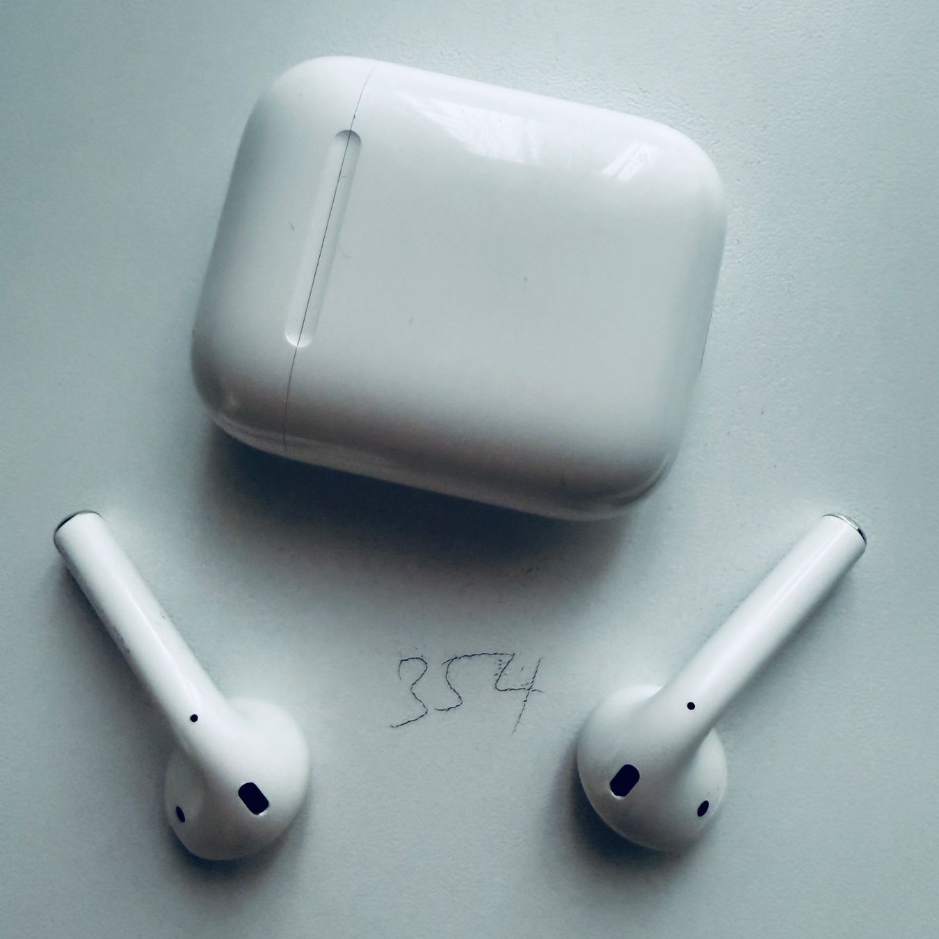 Apple Kopfhörer: Original Apple AirPods 2 Gen. Wireless Kopfhörer & Case – Gebraucht aus Basel von MY.AIRPODS.SHOP 9