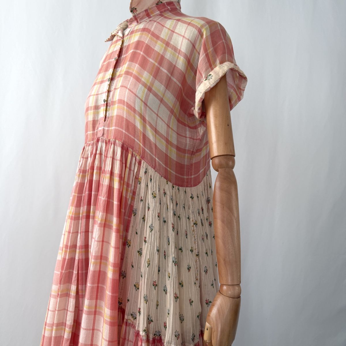 Vestiti: péro by Aneeth Arora Rare Handwoven Patchwork Dress – Nuovo (secondo la descrizione) da Emmen venduto da Avviivva_Com2023 3