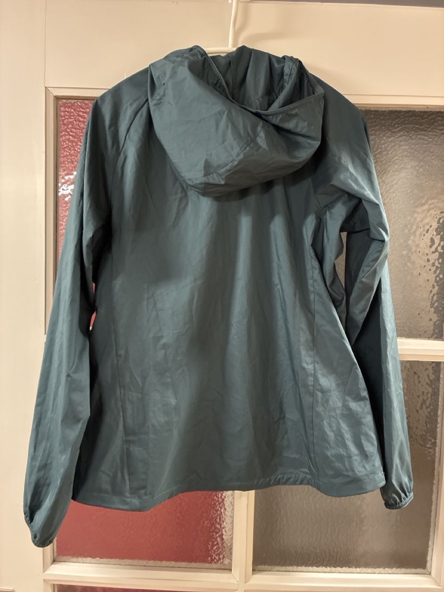 Uniqlo Vestes: Jacke Uniqlo Gr.M – D'occasion à Illnau par Anook05 1