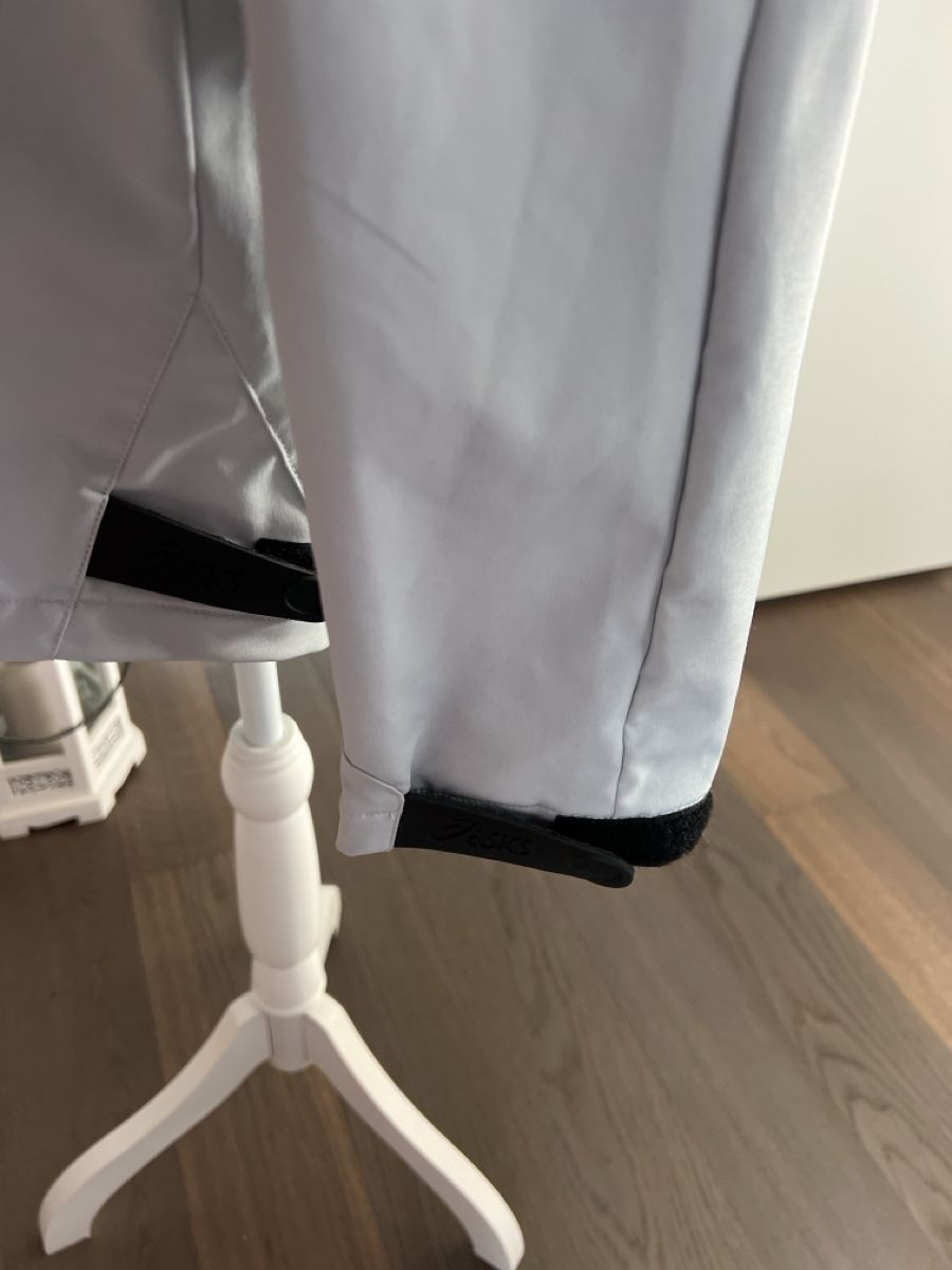 Asics Jacken: Asics Damen Jacke Grösse XL  – Gebraucht aus Uetikon am See von Sarahm76 3