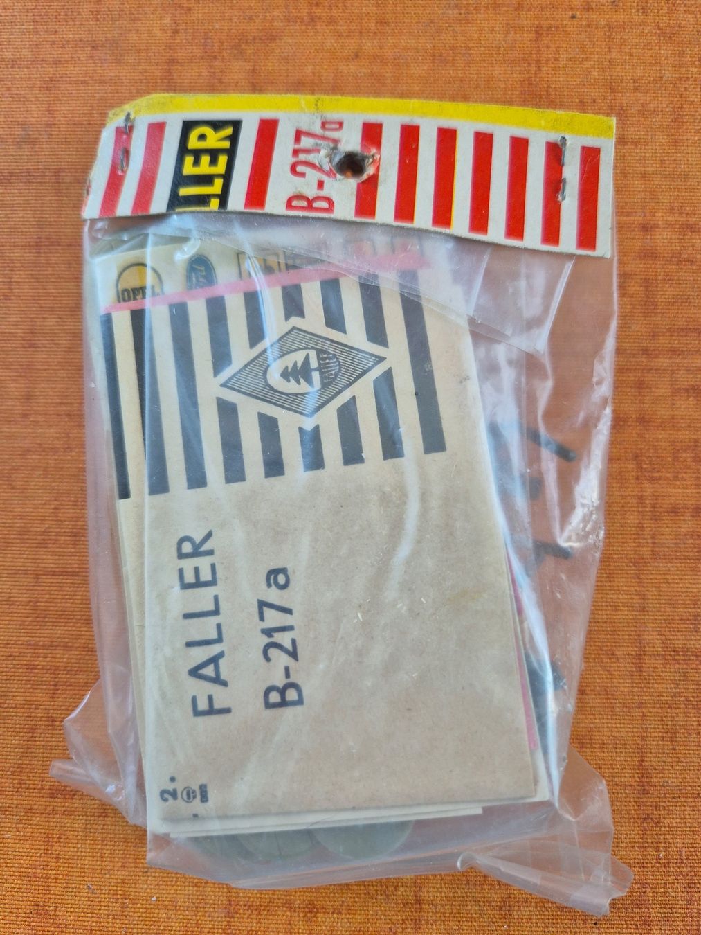Noch Modelleisenbahnen: Faller Tankstelle Aral - Esso - Shell – Neu und originalverpackt aus Würenlos von sul_cm8q 2