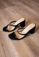 Sandales à talon noir AMISI neuves pointure 36