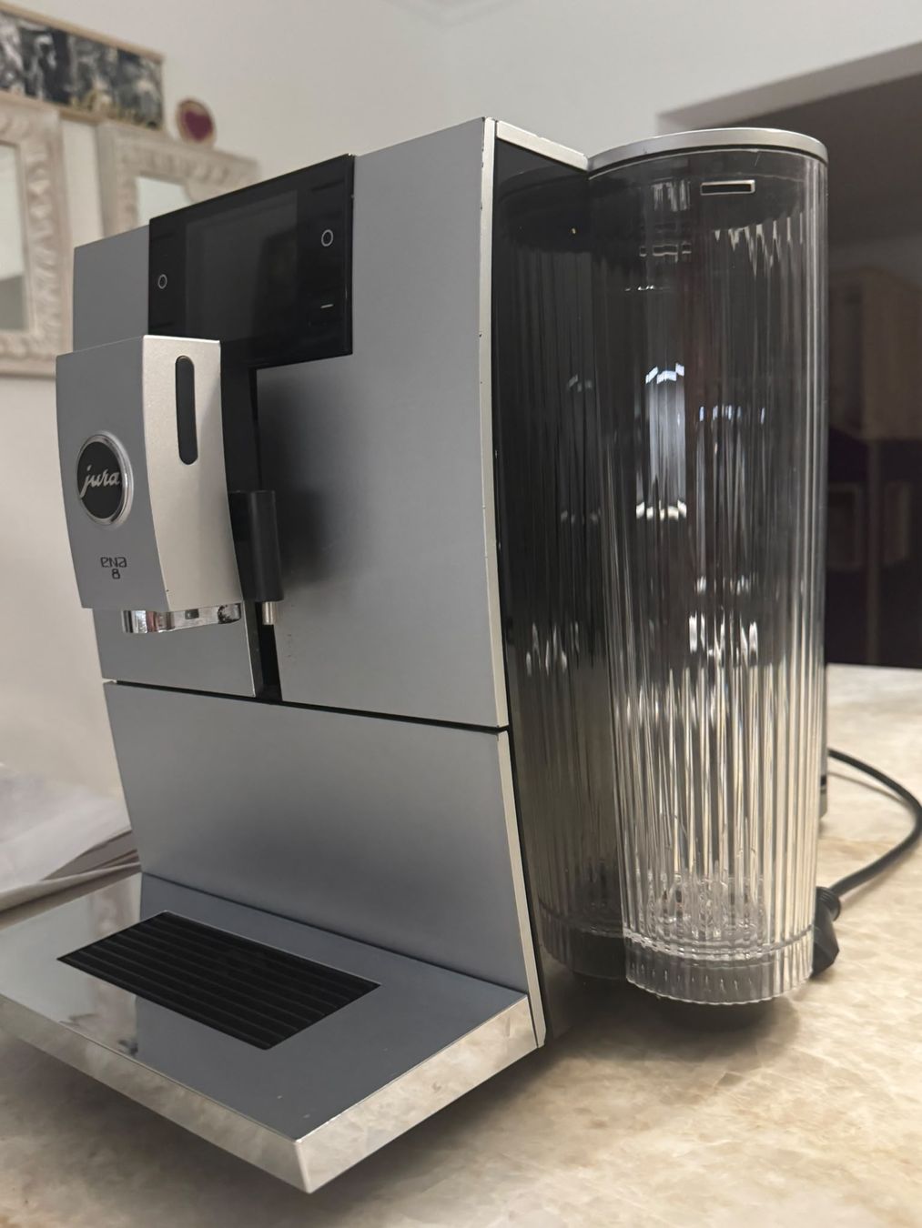 Jura Macchine per caffè & Macchine per espresso: Jura ENA 8 Kaffeevollautomat – Usato da Aathal-Seegräben venduto da 911rs 2