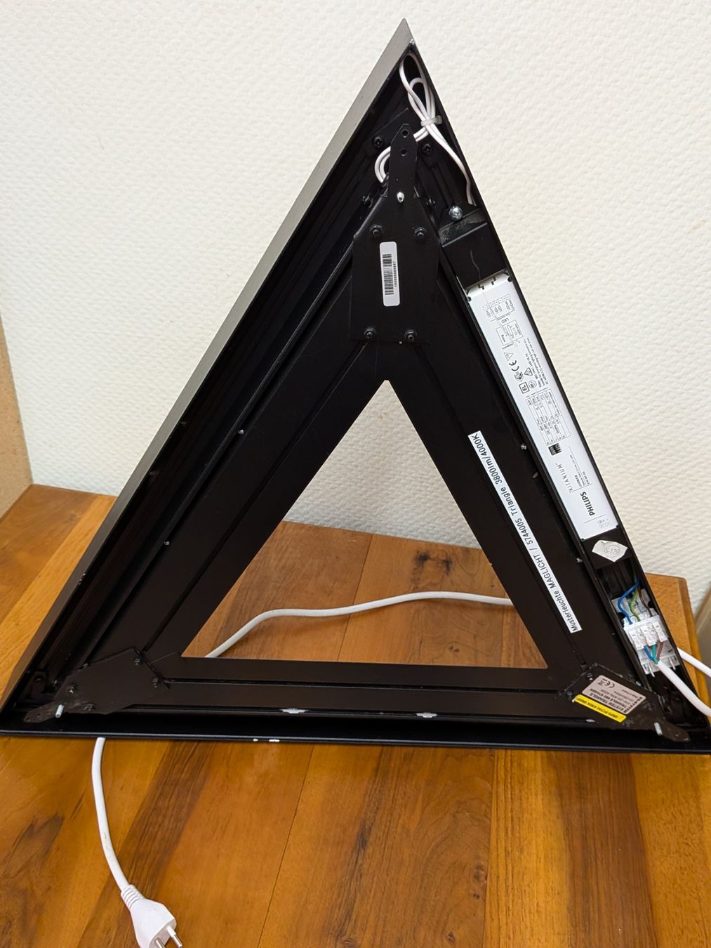 Philips Lampade: Philipps Dreieck Lampe – Usato da Emmen venduto da magelan 3